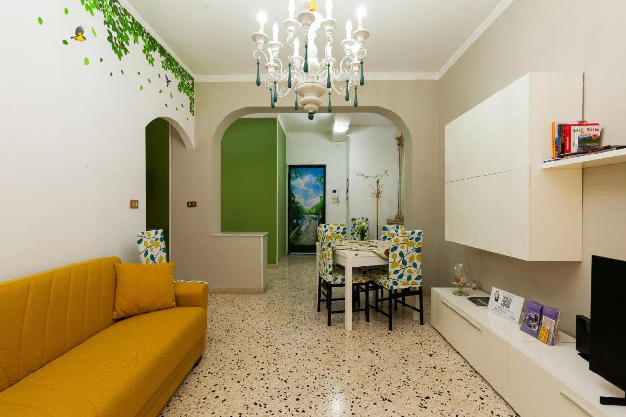 Holiday Apartment My House Palermo Bagian luar foto