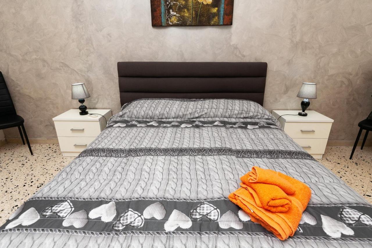 Holiday Apartment My House Palermo Bagian luar foto