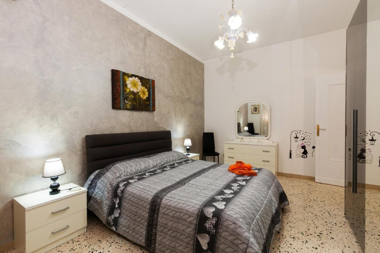 Holiday Apartment My House Palermo Bagian luar foto